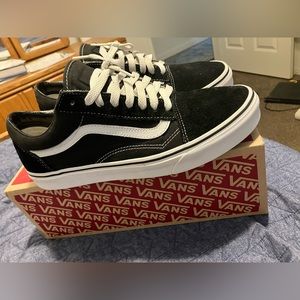 Vans old school size 10